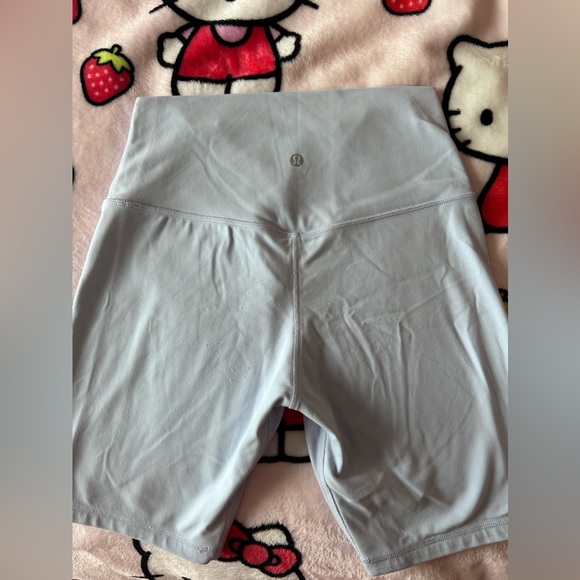 Lululemon shorts, size 8! very strechable and soft material. - Picture 5 of 5